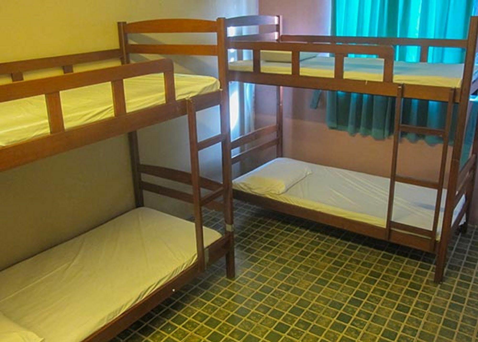 Borneo Backpackers Vandrerhjem Kota Kinabalu Eksteriør bilde